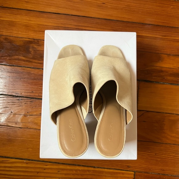 Calvin Klein “Cicelle” Suede Studded heels (US10) - Picture 5 of 8